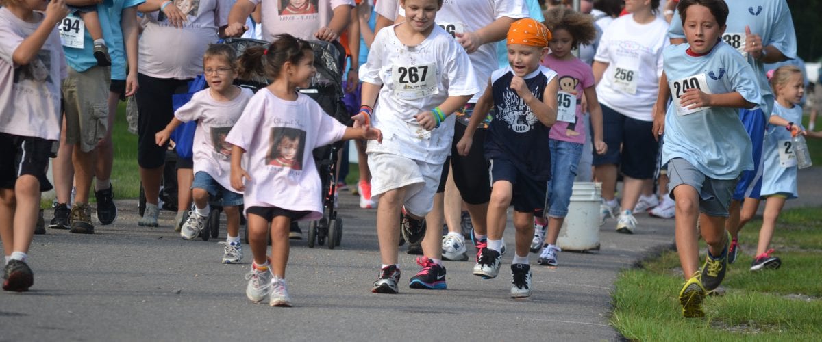 Healthy Living Childrens Amelia Center fundraiser pack of runners DSC_0437