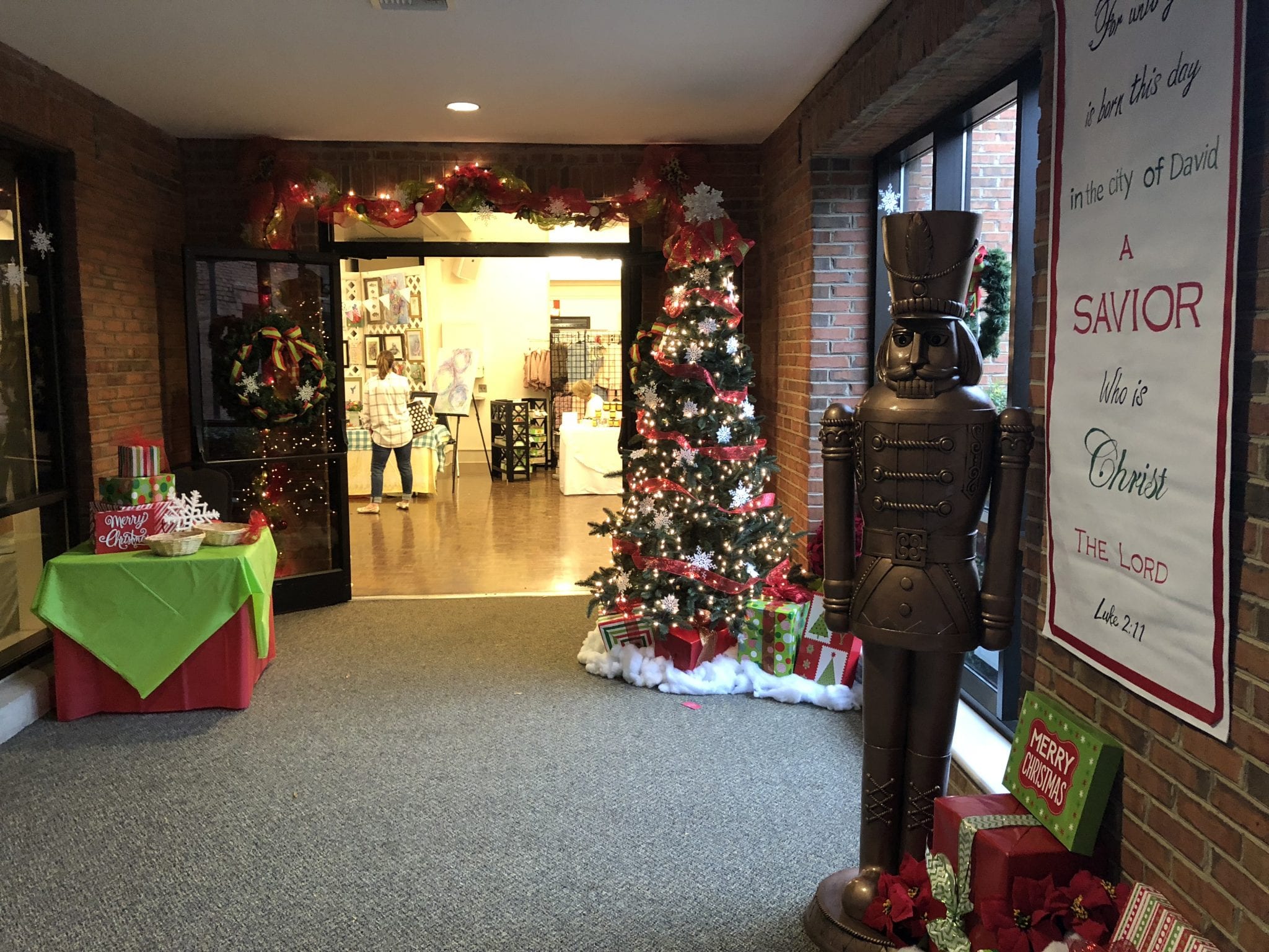 Briarwood Christmas Shop Entry