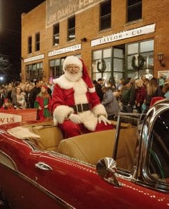 Cullman's Christkindlmarkt Santa in car