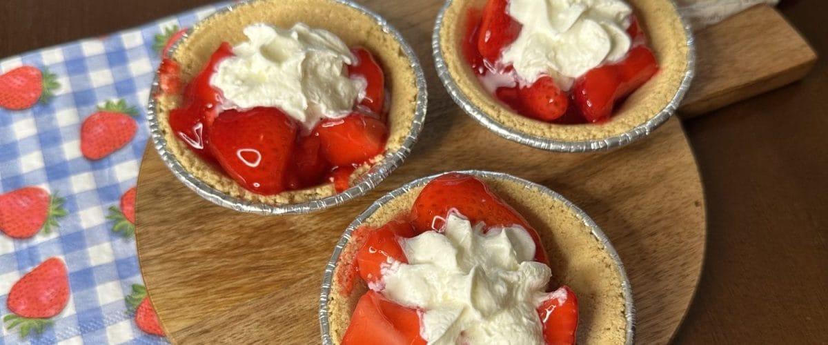 Mini Strawberry Pies